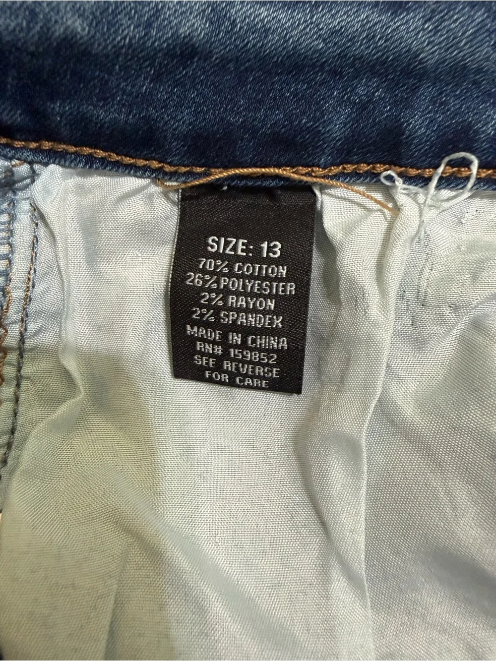 Women's Light Wash Cropped Straight Jeans